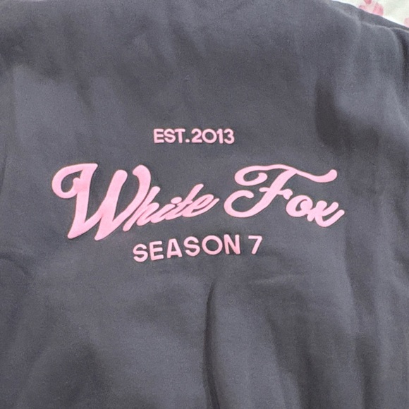 White Fox Boutique Gray Sweatshirt with Pink Logo - Picture 3 of 3